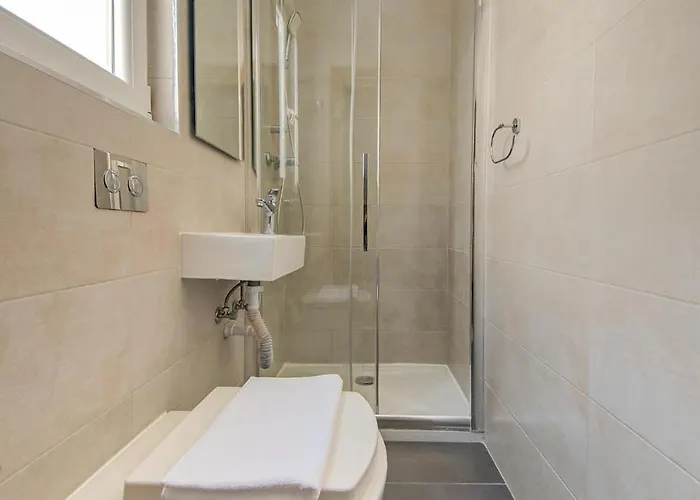 Seaview 3br Penthouse Escape With Terrace Views By 360 Estates