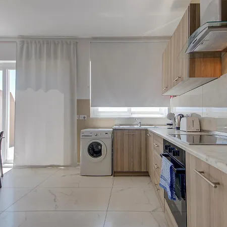 Seaview 3br Penthouse Escape With Terrace Views By 360 Estates * Marsaskala