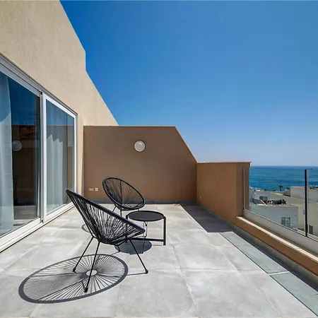 Seaview 3br Penthouse Escape With Terrace Views By 360 Estates アパート