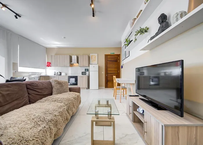 Seaview 3br Penthouse Escape With Terrace Views By 360 Estates * Marsaskala