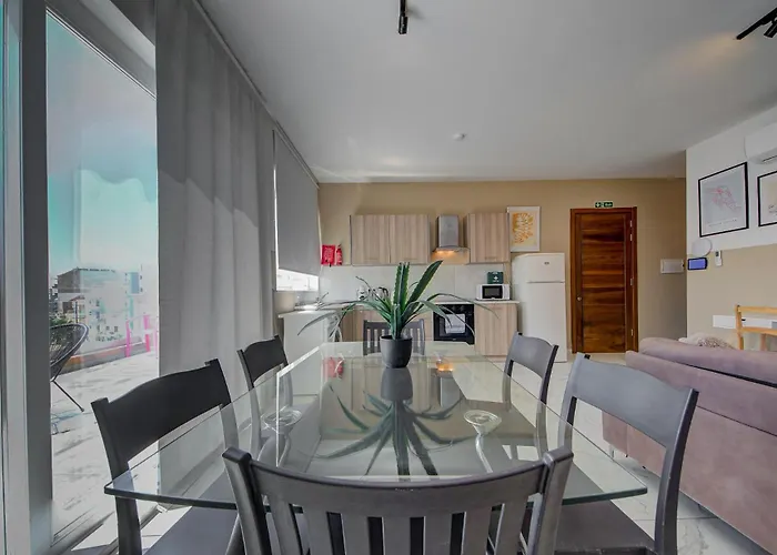 Seaview 3br Penthouse Escape With Terrace Views By 360 Estates Appartement